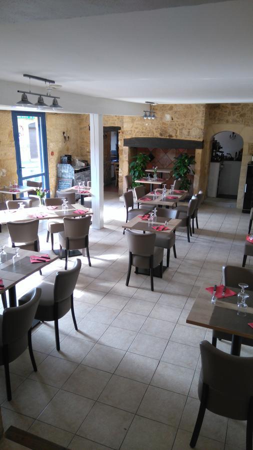 Hotel Restaurant La Traverse Cénac-et-Saint-Julien エクステリア 写真