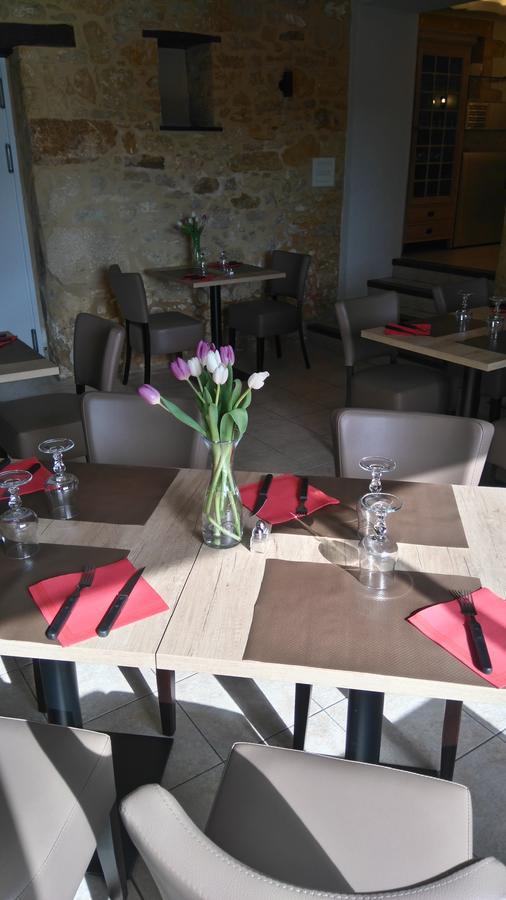 Hotel Restaurant La Traverse Cénac-et-Saint-Julien エクステリア 写真